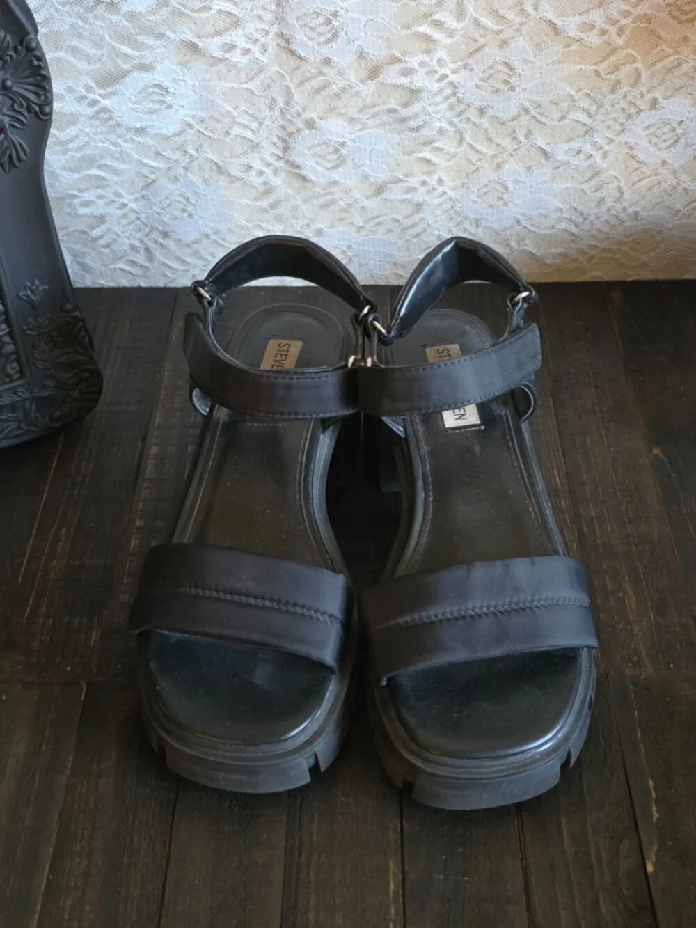 Steve Madden Louella Platform Sandals- Y2K - Whimsigoth - Goth - Grunge - Indie